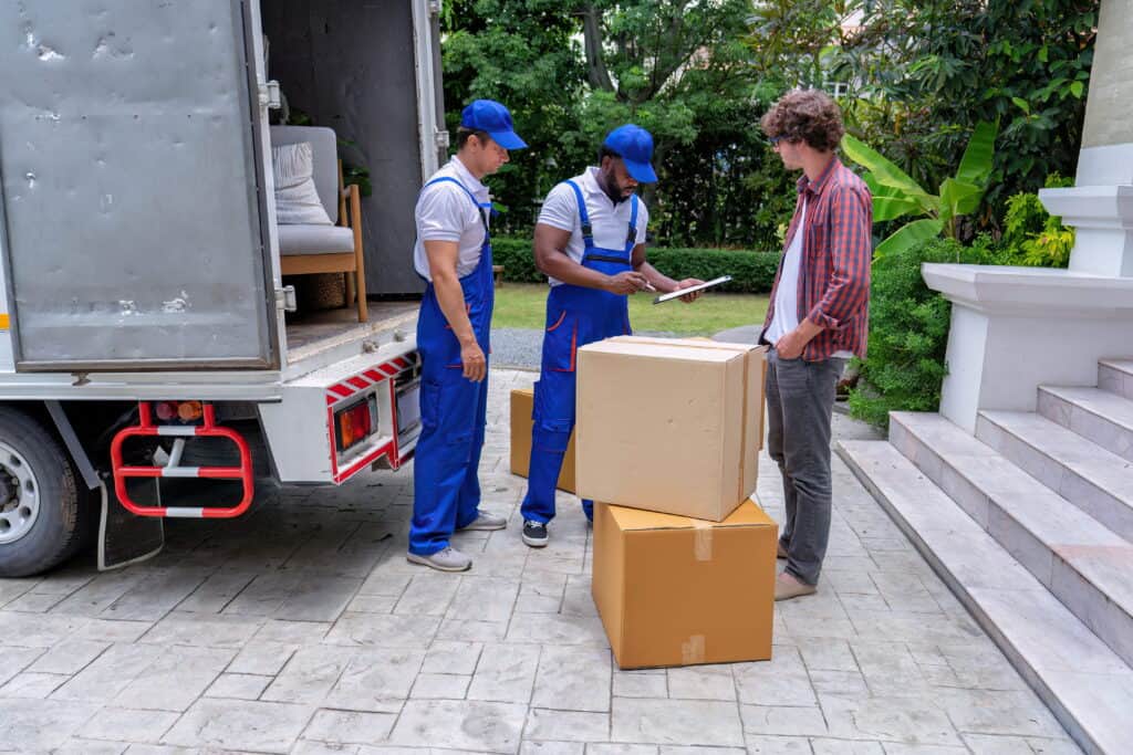 Movers Packing and Unloading 